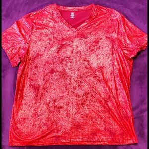 Red shimmer vneck tshirt